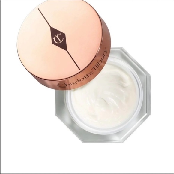 NEW Charlotte Tilbury Magic Moisturizer Mini’s - 2-Pack - Picture 2 of 7